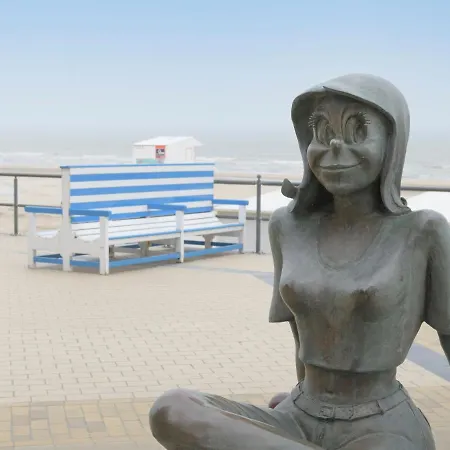 Apartment Beautiful With Phenomenal Sea View