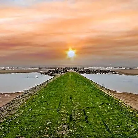 Beautiful With Phenomenal Sea View
